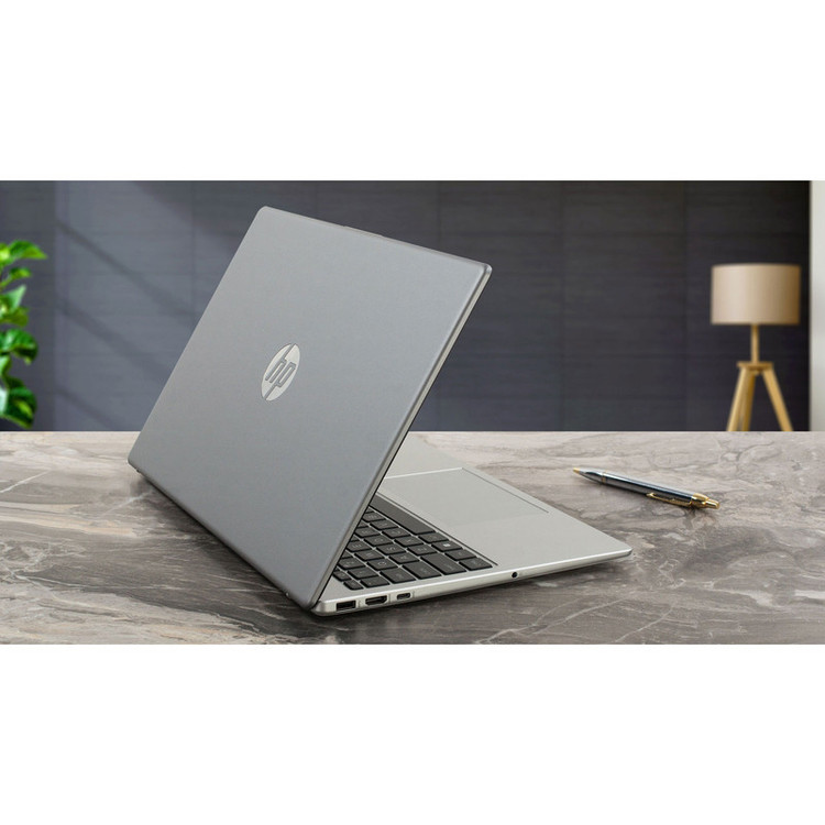 لپتاپ اچ پی مدل G10 255 با پردازنده Athlon Silver 7120U، رم DDR4 8GB با فرکانس 3200MHz، حافظه SSD با ظرفیت 512GB، نمایشگر 15.6 اینچ TN با وضوح Full HD