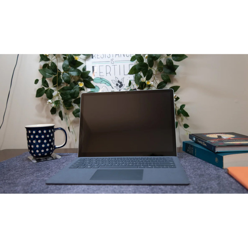 لپتاپ مایکروسافت مدل Surface Laptop 4 با پردازنده Core i5-1135G7، رم LPDDR4X 8GB، حافظه SSD با ظرفیت 512GB، نمایشگر لمسی 13.5 اینچ PixelSense با وضوح 2256x1504، نور پسزمینه کیبورد، سیستمعامل Windows 10